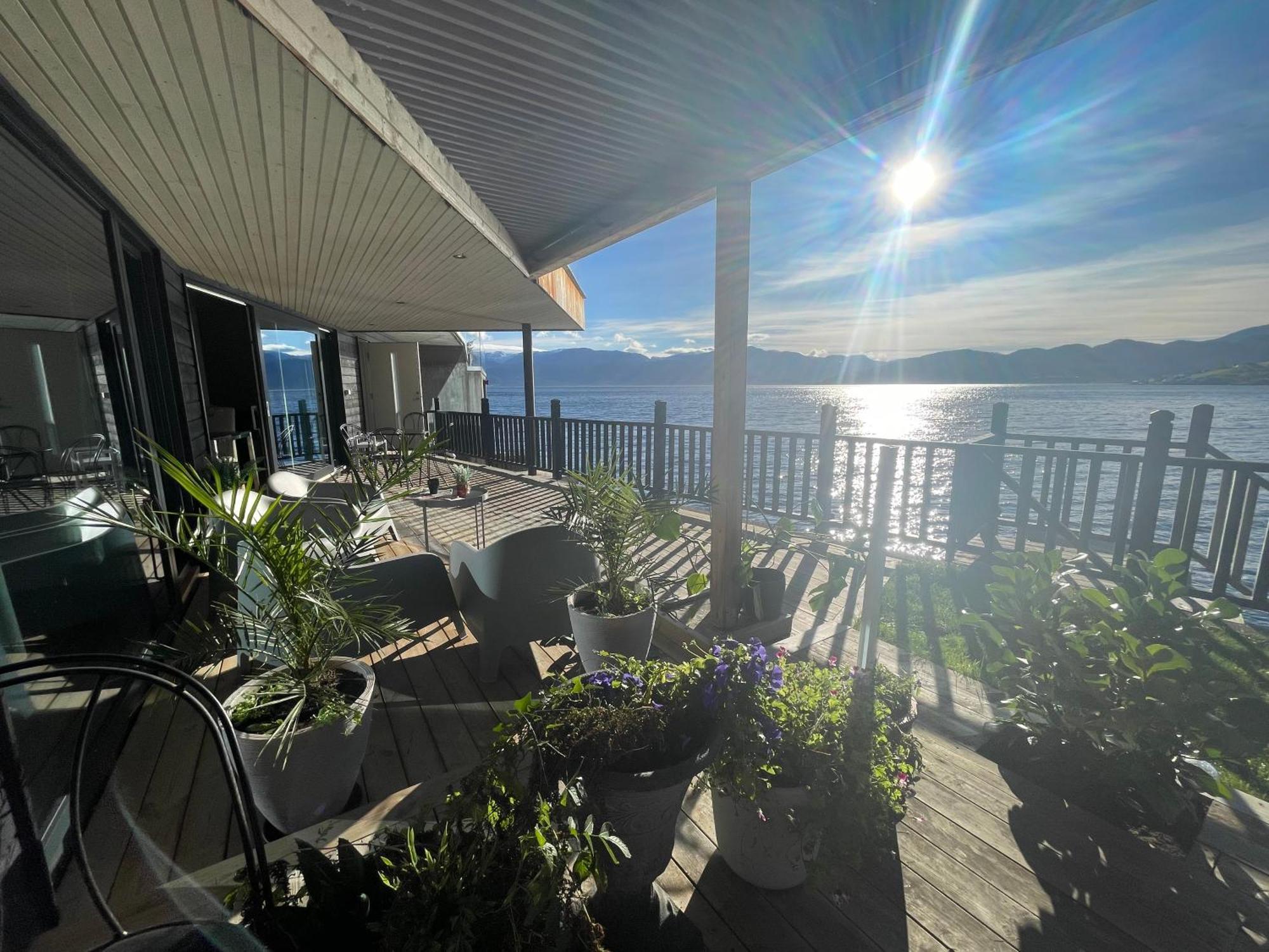 Panoramaresort In Hardangerfjorden Leilighet I Sjokanten Ved Hardangerfjorden For 7 Personer Boat , Sauna,Kajak, Sup For Rent Øystese Екстериор снимка